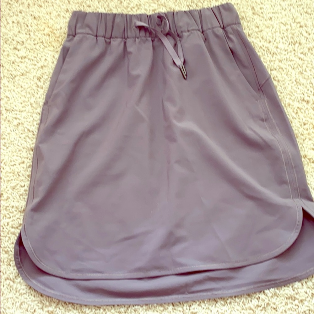 On the fly skirt